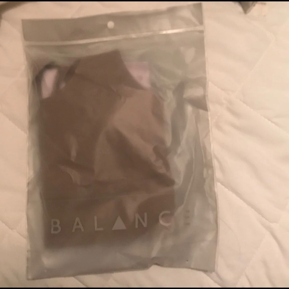 Balance Athletica Oasis Aura Bra XS- Sea Salt - Picture 3 of 4